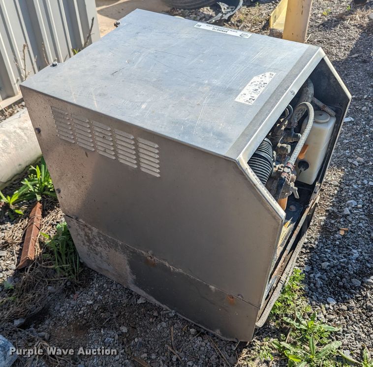 image for item MN9878 APU