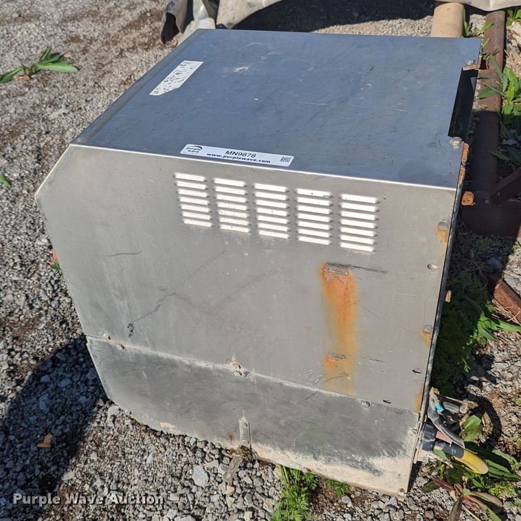 image for item MN9878 APU