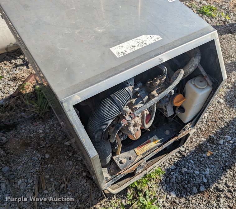 image for item MN9878 APU