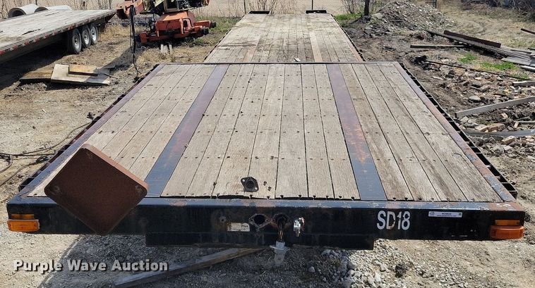 image for item MO9658 2006 Aztec  drop deck equipment trailer