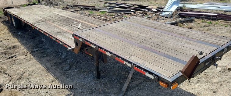 image for item MO9658 2006 Aztec  drop deck equipment trailer