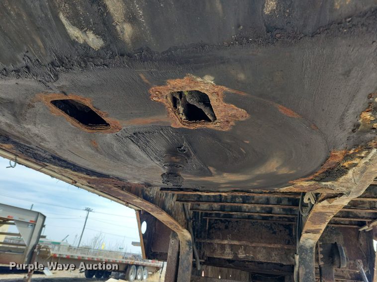 image for item MO9658 2006 Aztec  drop deck equipment trailer