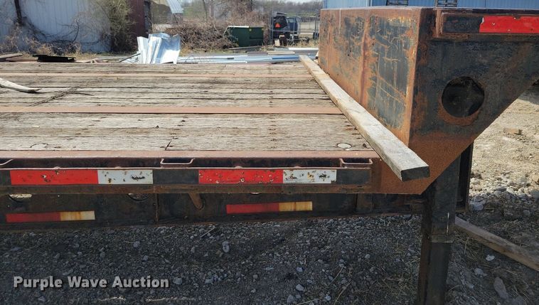 image for item MO9658 2006 Aztec  drop deck equipment trailer