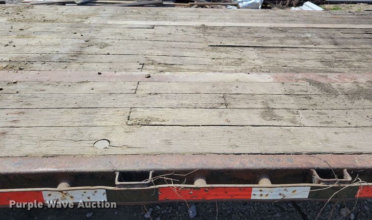 image for item MO9658 2006 Aztec  drop deck equipment trailer