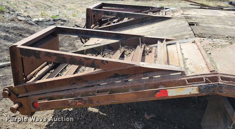 image for item MO9658 2006 Aztec  drop deck equipment trailer