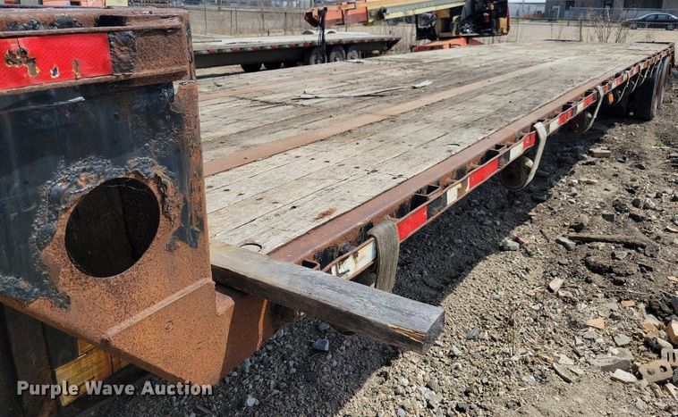 image for item MO9658 2006 Aztec  drop deck equipment trailer