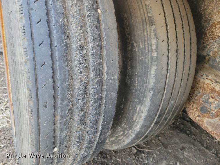 image for item MO9658 2006 Aztec  drop deck equipment trailer