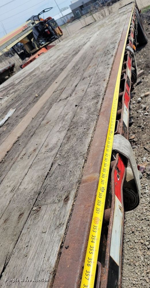 image for item MO9658 2006 Aztec  drop deck equipment trailer