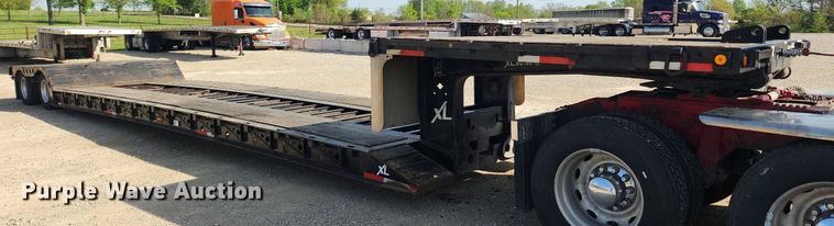 image for item MW9715 2007 XL Specialized Trailers XL 80 MFG  lowboy equipment trailer