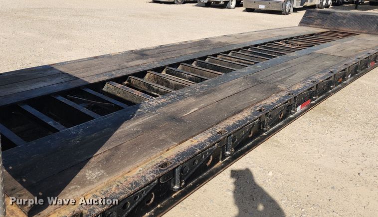 image for item MW9715 2007 XL Specialized Trailers XL 80 MFG  lowboy equipment trailer