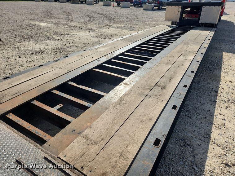 image for item MW9715 2007 XL Specialized Trailers XL 80 MFG  lowboy equipment trailer