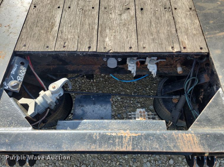 image for item MW9715 2007 XL Specialized Trailers XL 80 MFG  lowboy equipment trailer