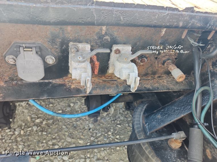 image for item MW9715 2007 XL Specialized Trailers XL 80 MFG  lowboy equipment trailer