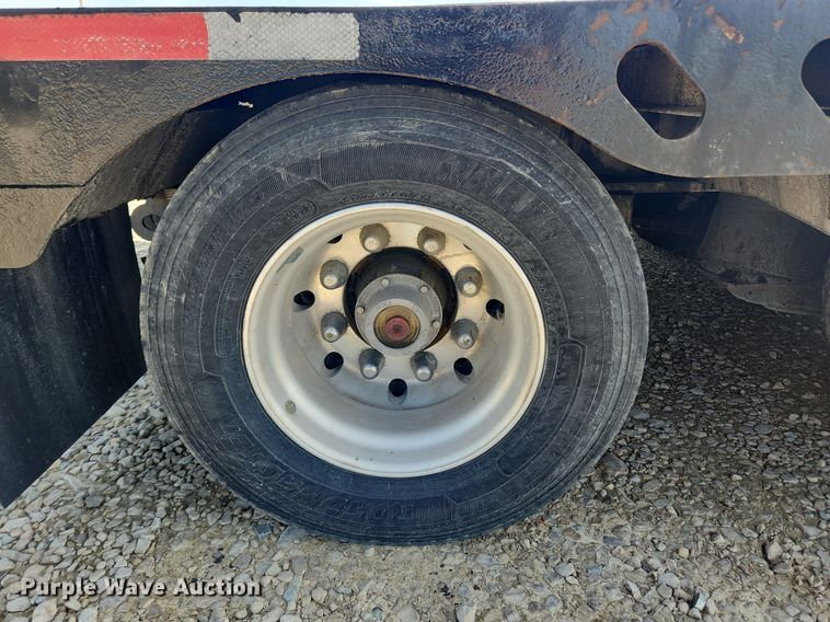 image for item MW9715 2007 XL Specialized Trailers XL 80 MFG  lowboy equipment trailer