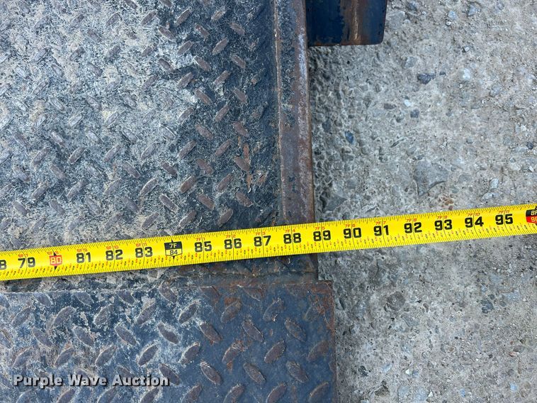 image for item MY9581 1994 International 4700  box truck