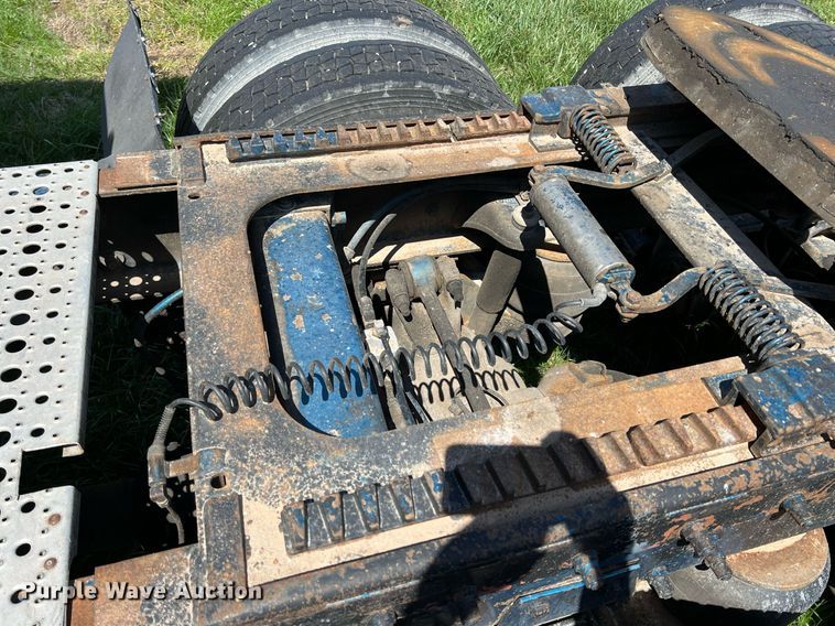 image for item MY9751 1997 Peterbilt 379  semi truck