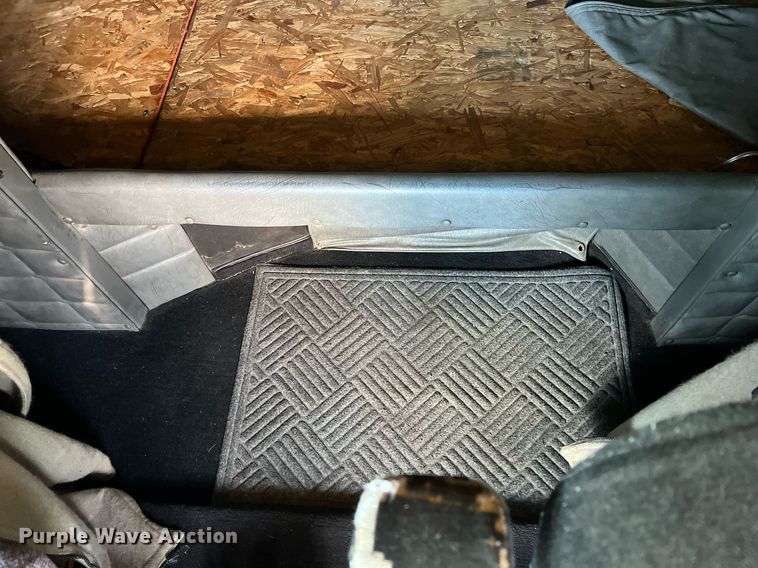 image for item MY9751 1997 Peterbilt 379  semi truck