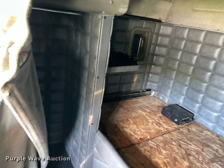 image for item MY9751 1997 Peterbilt 379  semi truck