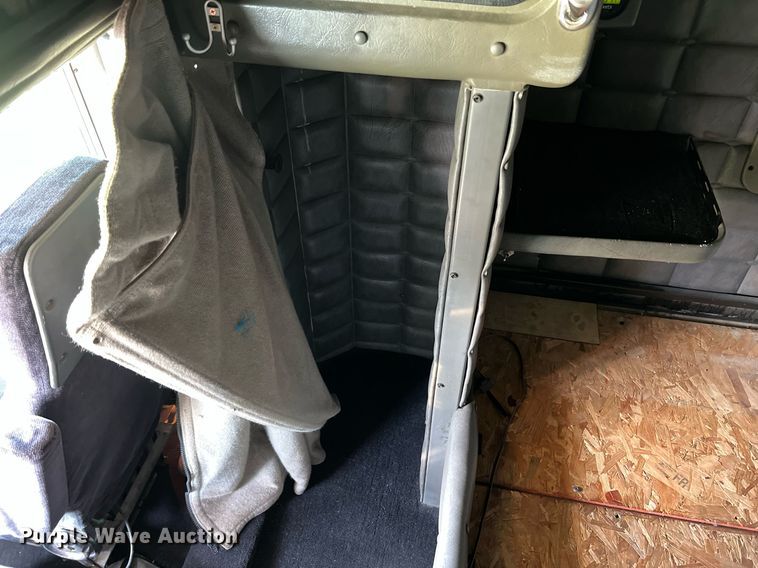 image for item MY9751 1997 Peterbilt 379  semi truck