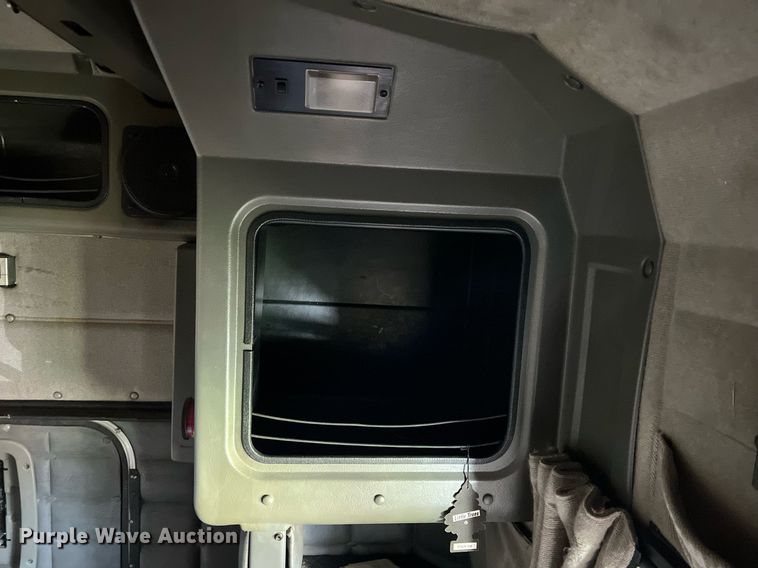 image for item MY9751 1997 Peterbilt 379  semi truck