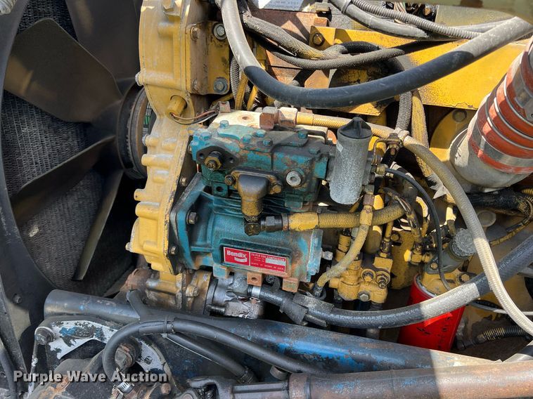 image for item MY9751 1997 Peterbilt 379  semi truck