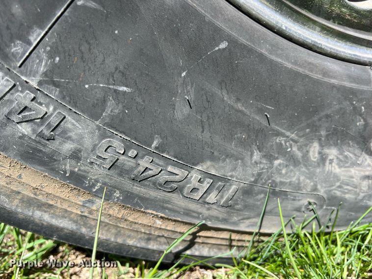 image for item MY9751 1997 Peterbilt 379  semi truck