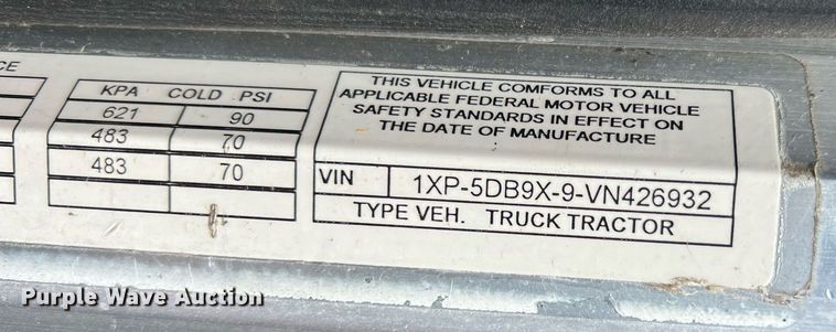 image for item MY9751 1997 Peterbilt 379  semi truck