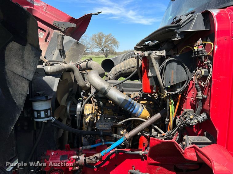 image for item MY9752 2006 International 9200i  semi truck