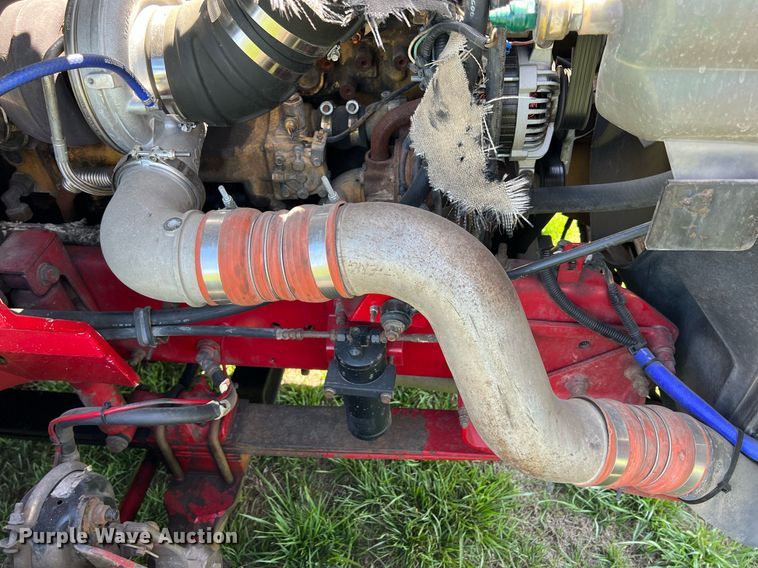 image for item MY9752 2006 International 9200i  semi truck