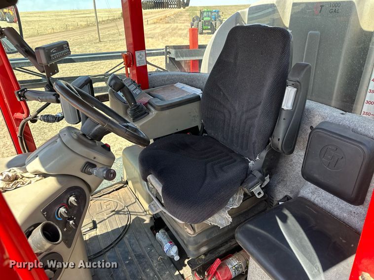 image for item DM2563 2011 Apache AS1020  sprayer