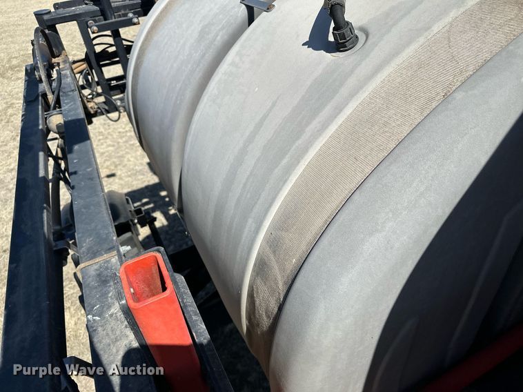 image for item DM2563 2011 Apache AS1020  sprayer