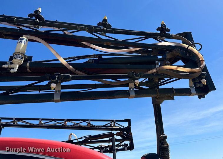 image for item DM2563 2011 Apache AS1020  sprayer