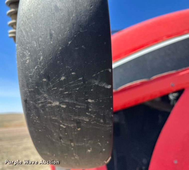 image for item DM2563 2011 Apache AS1020  sprayer