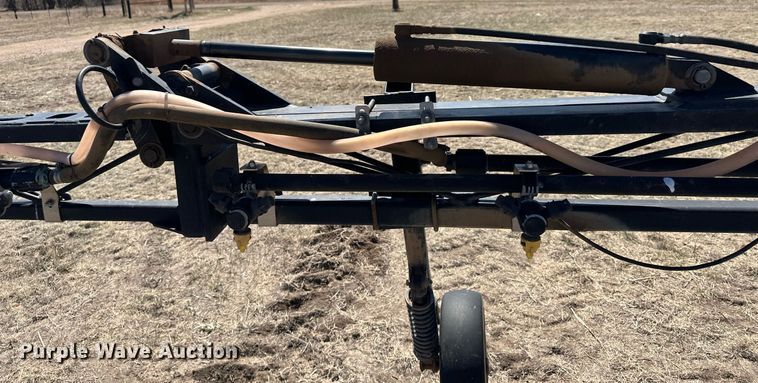image for item DM2563 2011 Apache AS1020  sprayer