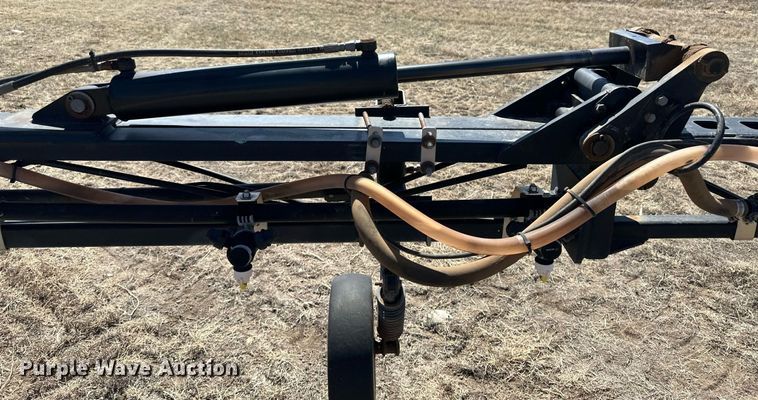 image for item DM2563 2011 Apache AS1020  sprayer