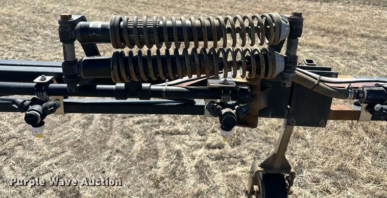 image for item DM2563 2011 Apache AS1020  sprayer