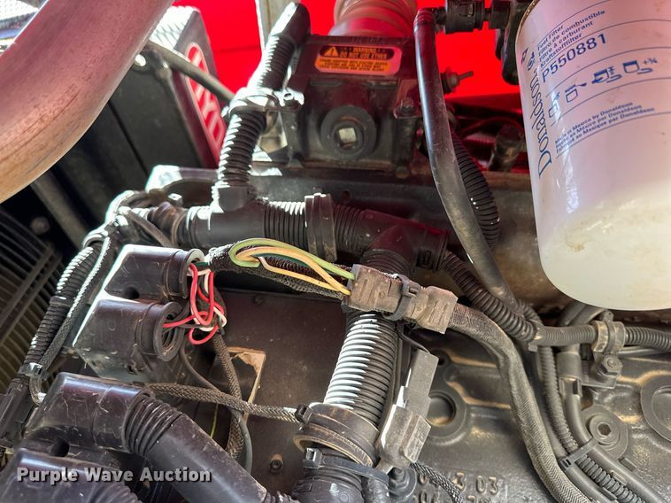 image for item DM2563 2011 Apache AS1020  sprayer