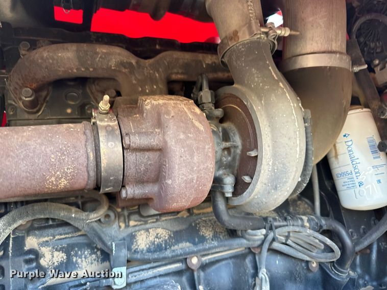 image for item DM2563 2011 Apache AS1020  sprayer