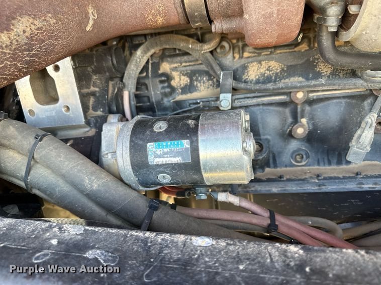 image for item DM2563 2011 Apache AS1020  sprayer