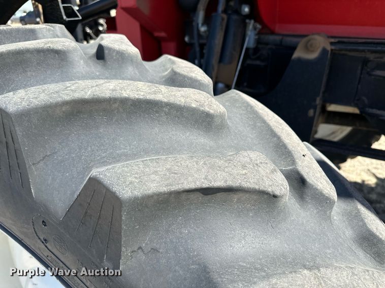 image for item DM2563 2011 Apache AS1020  sprayer