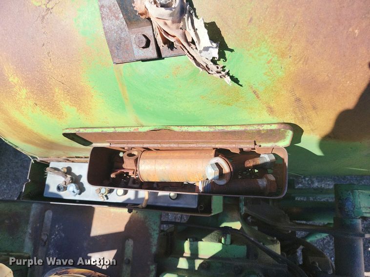 image for item DM2564 1961 John Deere 4010  tractor