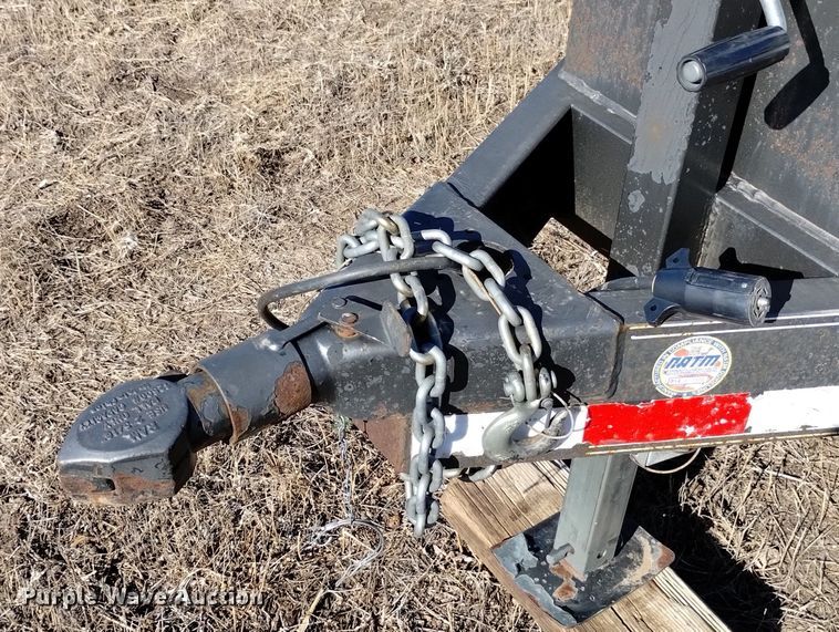 image for item DN6359 2015 Lamar K1-6010  fuel trailer