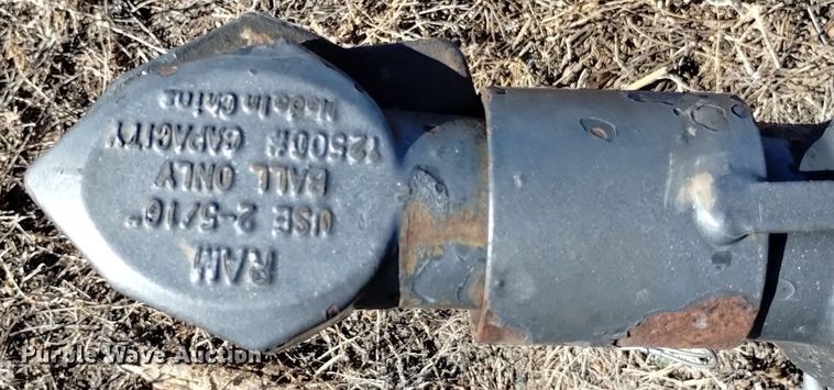 image for item DN6359 2015 Lamar K1-6010  fuel trailer