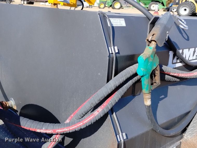 image for item DN6359 2015 Lamar K1-6010  fuel trailer