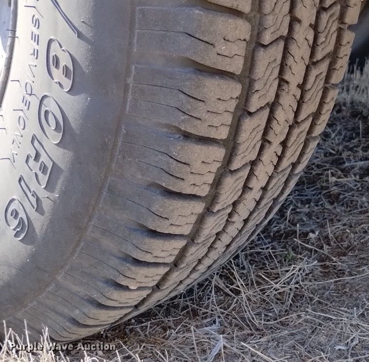 image for item DN6359 2015 Lamar K1-6010  fuel trailer