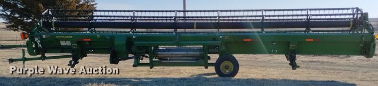 image for item DN6360 2004 John Deere 936D  draper head