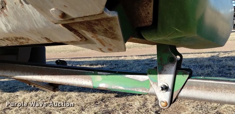 image for item DN6360 2004 John Deere 936D  draper head