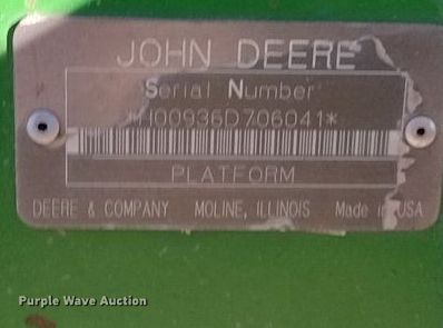 image for item DN6360 2004 John Deere 936D  draper head