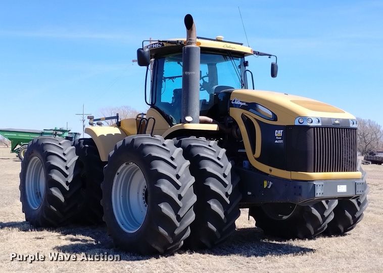 image for item DN6361 2010 Challenger MT945C  4WD tractor