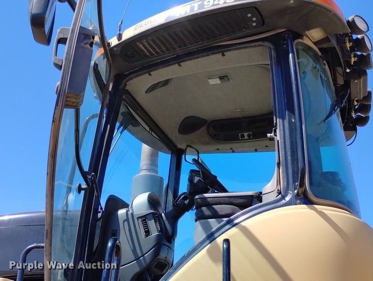 image for item DN6361 2010 Challenger MT945C  4WD tractor